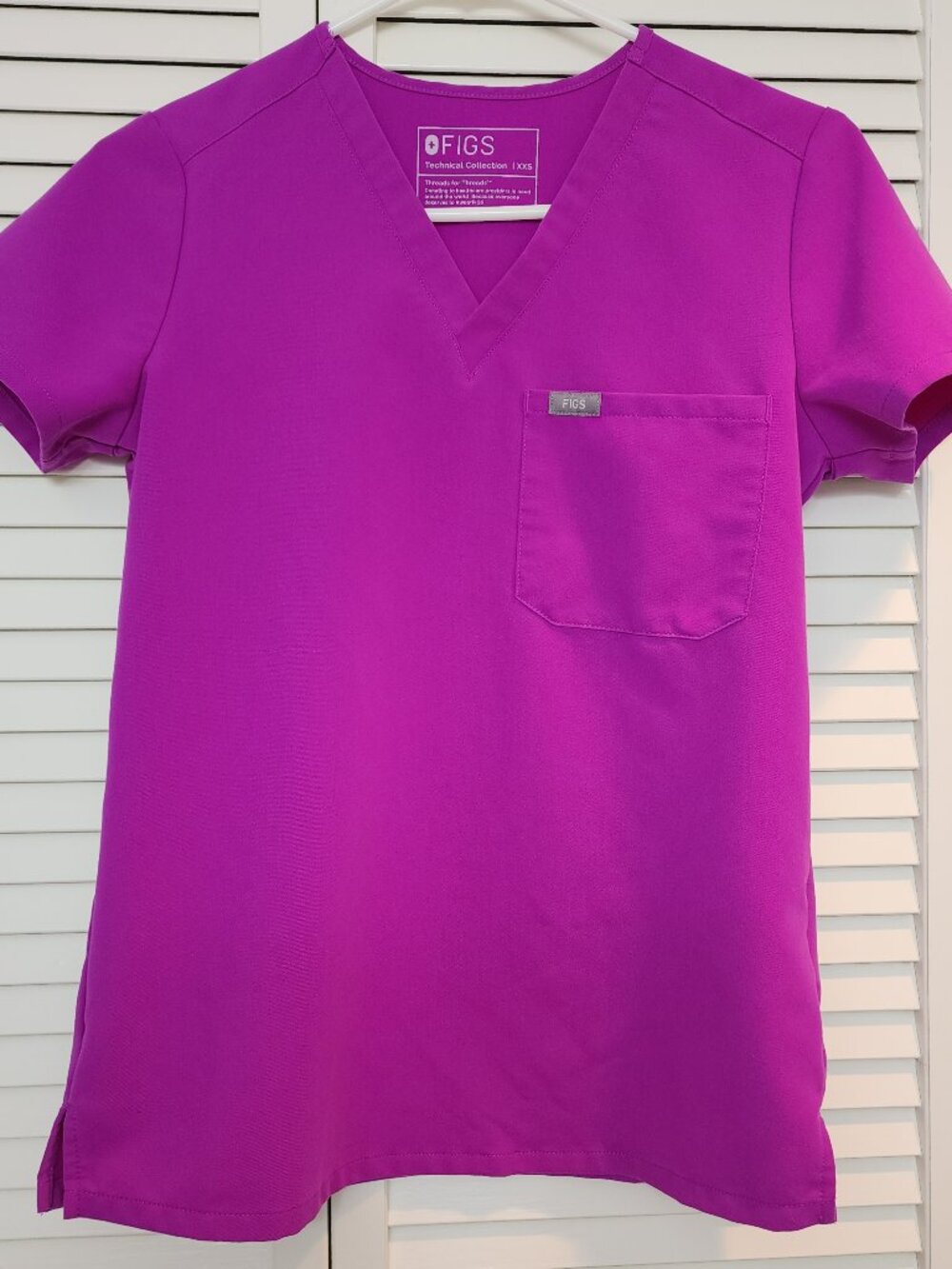 Figs Women's Purple Jolt XXS Catarina Scrub Top - EUC